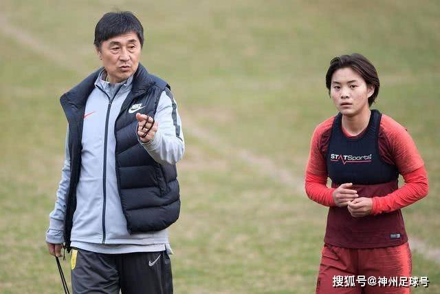 中超观众人数突破618万人次 创历史纪录