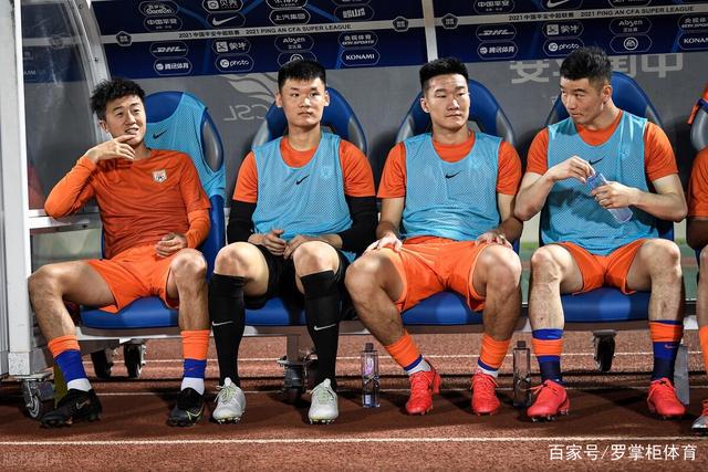 小后卫带队夺冠？詹姆斯：托马斯是明确一号位 库里不算传统控卫